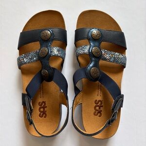 SAS Clover T-Strap Sandal Size 7.5 W Colour Navy & Brown All Day Comfort
